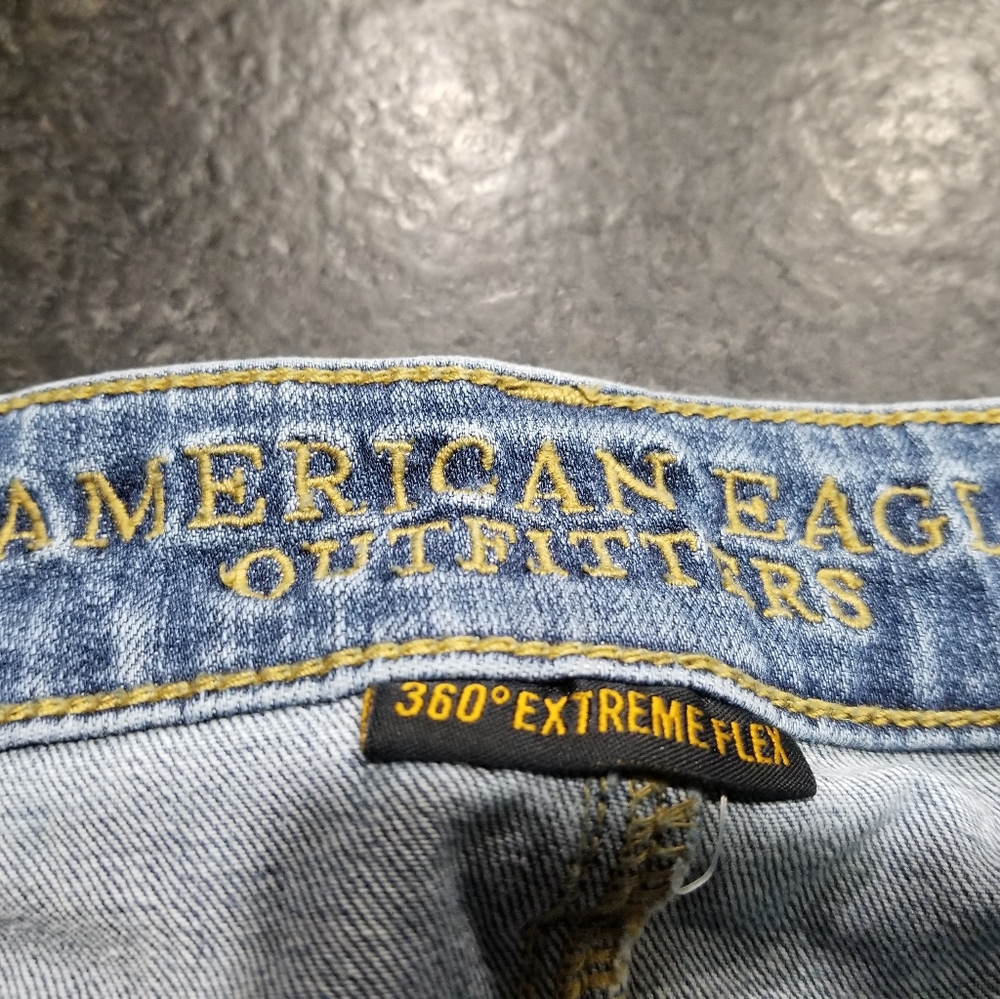 Jeans - Picture 2 of 4